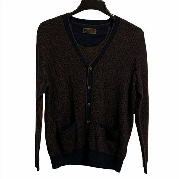 Jos A Bank. Reserve Men’s V neck button up Sweater in Size Medium.  NWT - Picture 1 of 9